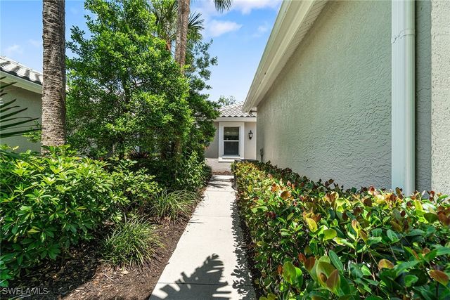 3365 Wildwood Lake CIR, Bonita Springs, FL 34134