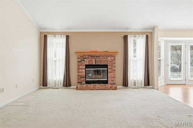 8003 Knights Crossing Drive, O'fallon, MO 63368