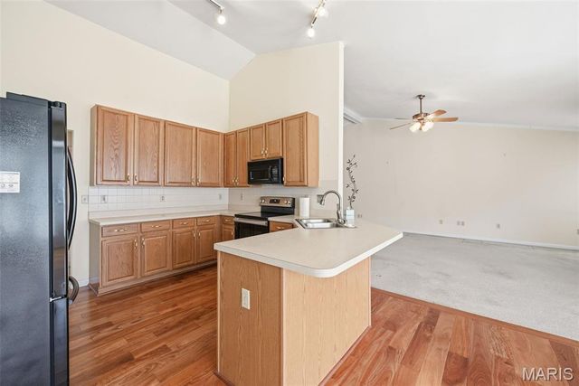 8003 Knights Crossing Drive, O'fallon, MO 63368