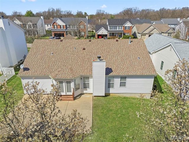8003 Knights Crossing Drive, O'fallon, MO 63368