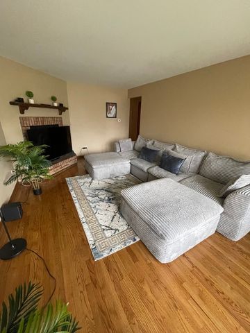 14324 Dante Avenue, Dolton, IL 60419