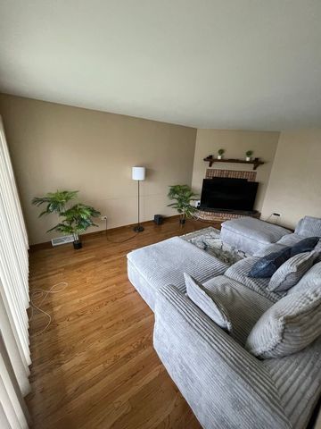 14324 Dante Avenue, Dolton, IL 60419