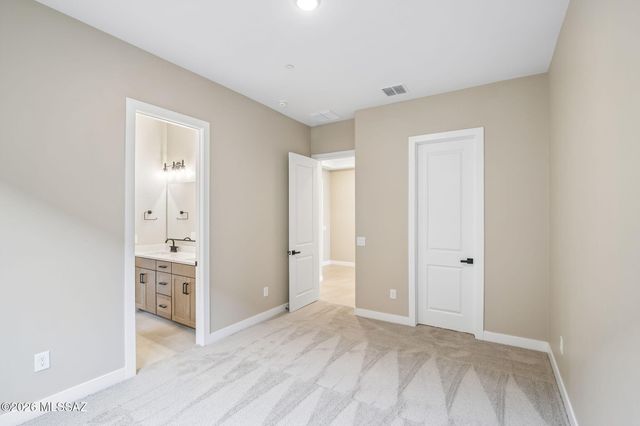 7530 W Beloperon Lane, Marana, AZ 85658