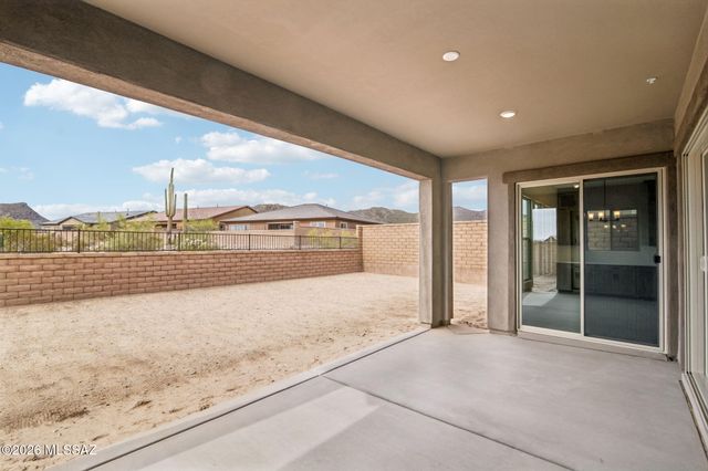7530 W Beloperon Lane, Marana, AZ 85658