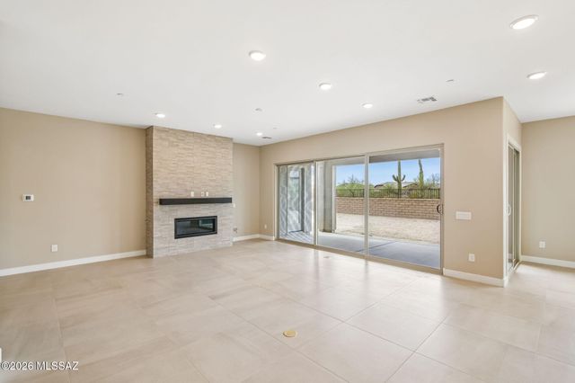 7530 W Beloperon Lane, Marana, AZ 85658
