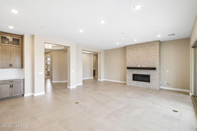 7530 W Beloperon Lane, Marana, AZ 85658
