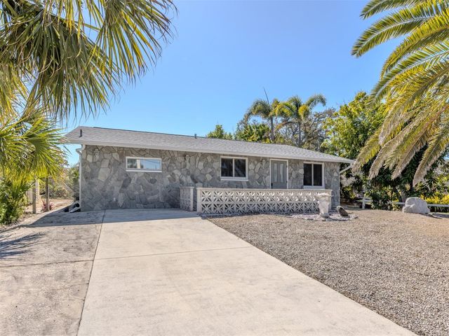 325 PALMETTO ROAD W, Nokomis, FL 34275