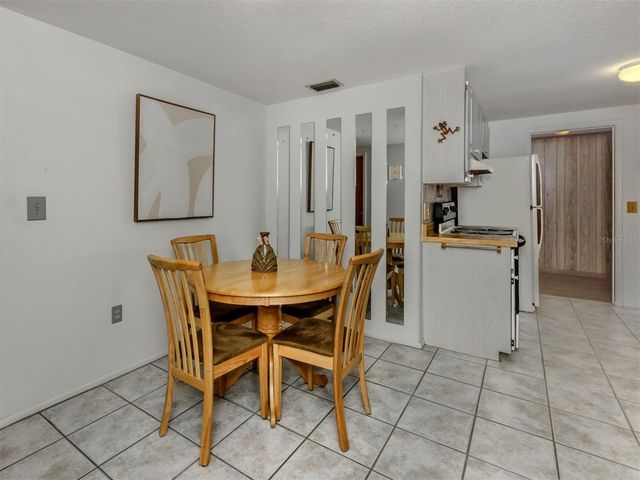 325 PALMETTO ROAD W, Nokomis, FL 34275