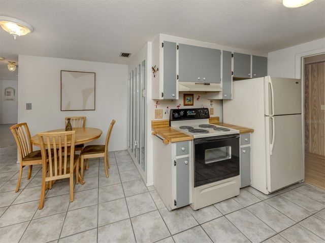 325 PALMETTO ROAD W, Nokomis, FL 34275