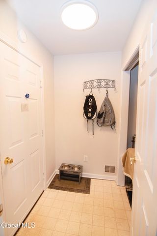 19 Mann Boulevard, Halfmoon, NY 12065