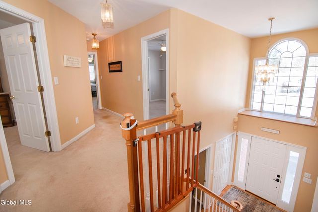 19 Mann Boulevard, Halfmoon, NY 12065