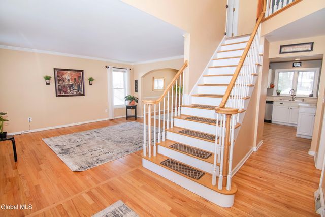 19 Mann Boulevard, Halfmoon, NY 12065