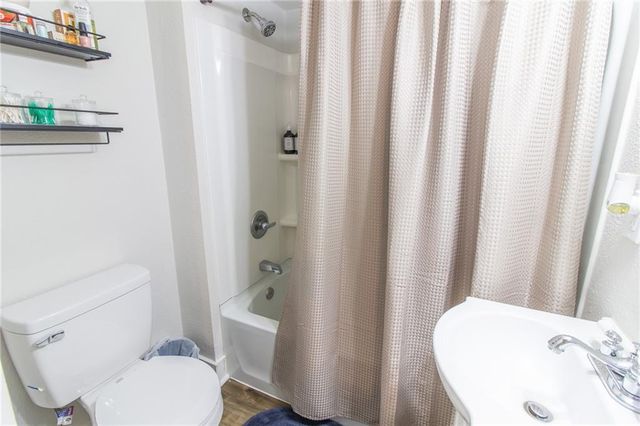 302 Cline Street, Pleasant Hill, MO 64080