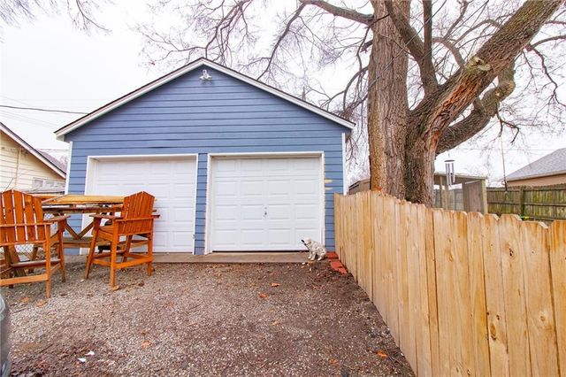 302 Cline Street, Pleasant Hill, MO 64080