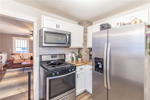 302 Cline Street, Pleasant Hill, MO 64080