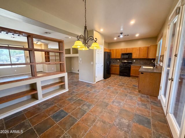 17530 W CARDINAL Drive, Goodyear, AZ 85338