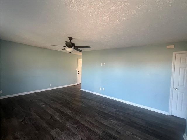 201 Grogan NE Road, White, GA 30184