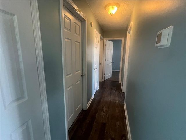 201 Grogan NE Road, White, GA 30184