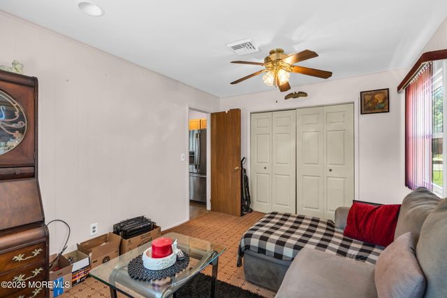 113 Edgewater Court, Toms River, NJ 08757