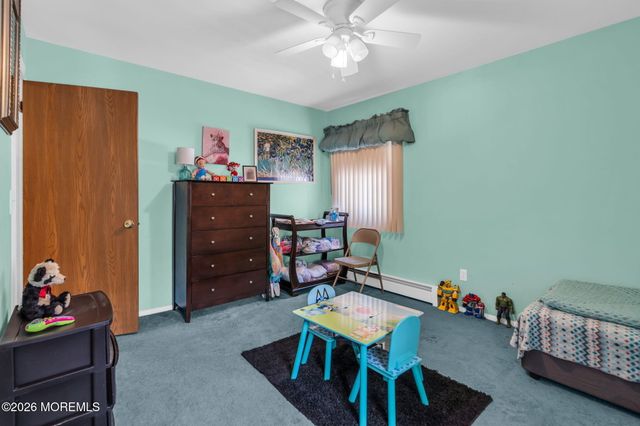 113 Edgewater Court, Toms River, NJ 08757