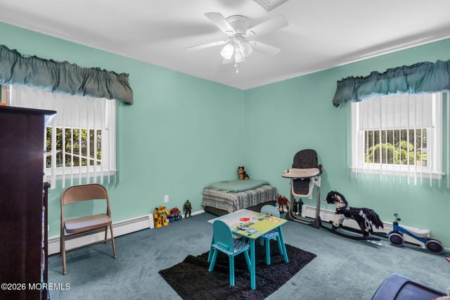 113 Edgewater Court, Toms River, NJ 08757