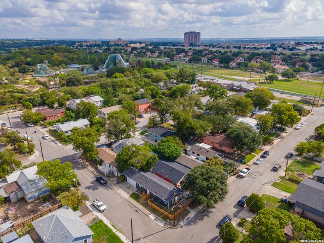 303 Victor, San Antonio, TX 78209