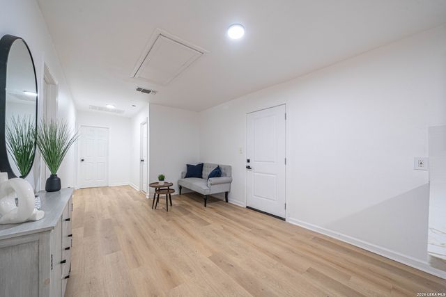 303 Victor, San Antonio, TX 78209