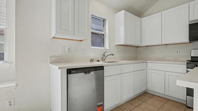 1819 Manor Drive, Baytown, TX 77521