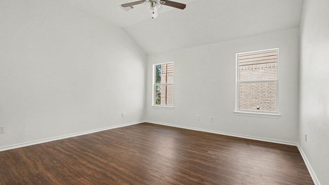 1819 Manor Drive, Baytown, TX 77521