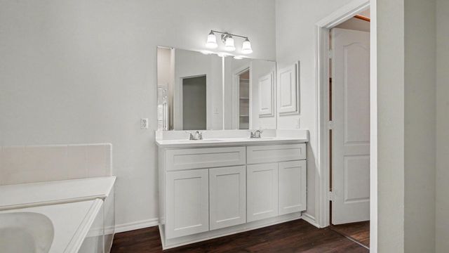 1819 Manor Drive, Baytown, TX 77521