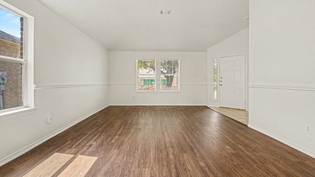 1819 Manor Drive, Baytown, TX 77521