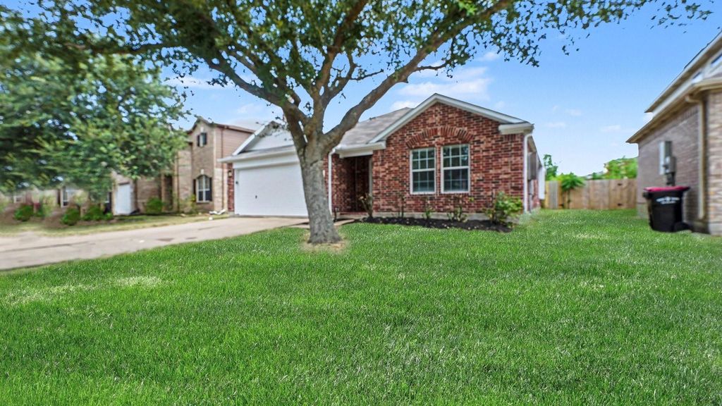 1819 Manor Drive, Baytown, TX 77521