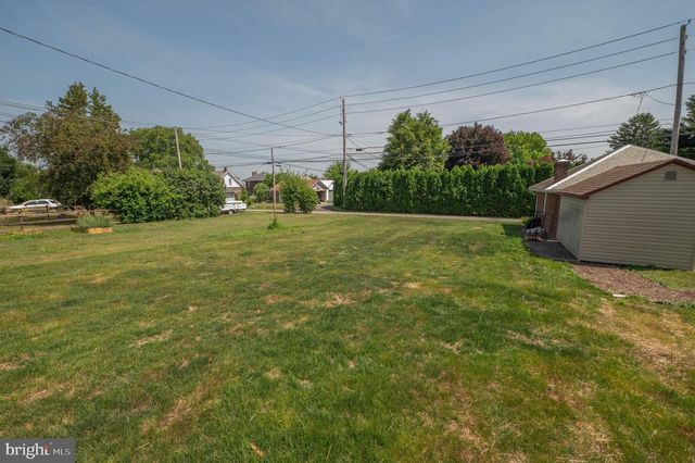 309 N 2ND ST, Emmaus, PA 18049