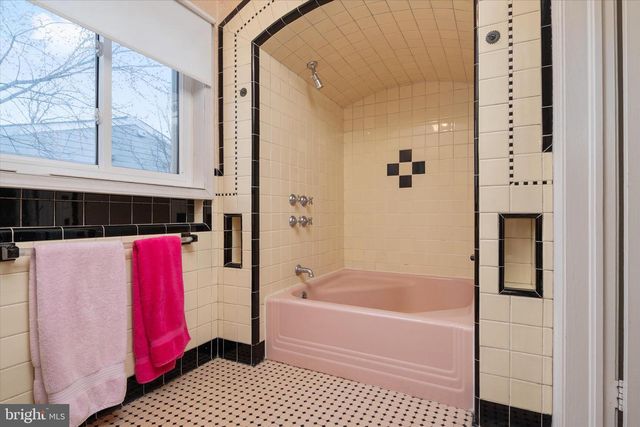20 GRANADA RD, Pasadena, MD 21122