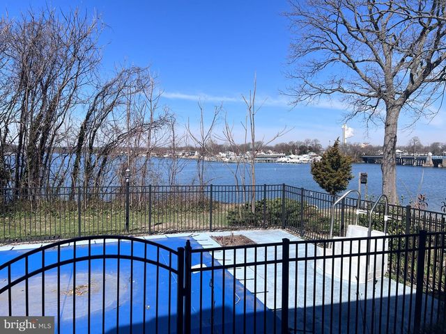 20 GRANADA RD, Pasadena, MD 21122