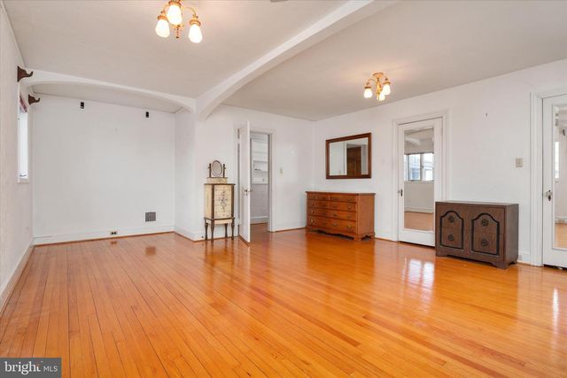 20 GRANADA RD, Pasadena, MD 21122