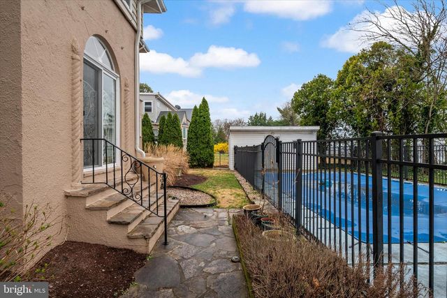 20 GRANADA RD, Pasadena, MD 21122