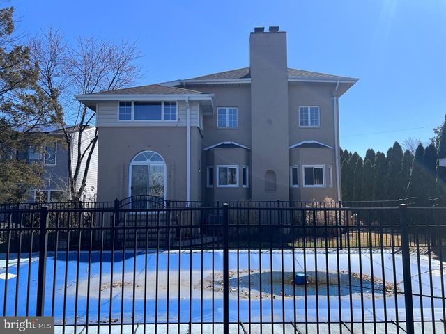 20 GRANADA RD, Pasadena, MD 21122