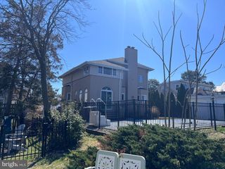 20 GRANADA RD, Pasadena, MD 21122