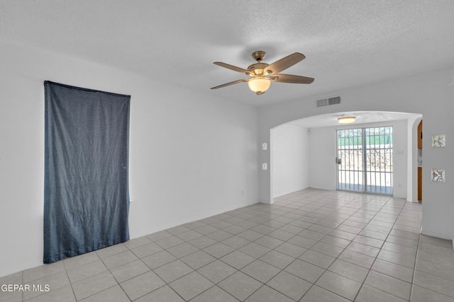 12101 Fred Carter Drive, El Paso, TX 79936