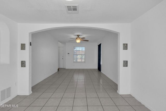 12101 Fred Carter Drive, El Paso, TX 79936