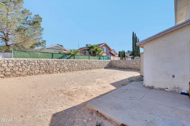 12101 Fred Carter Drive, El Paso, TX 79936