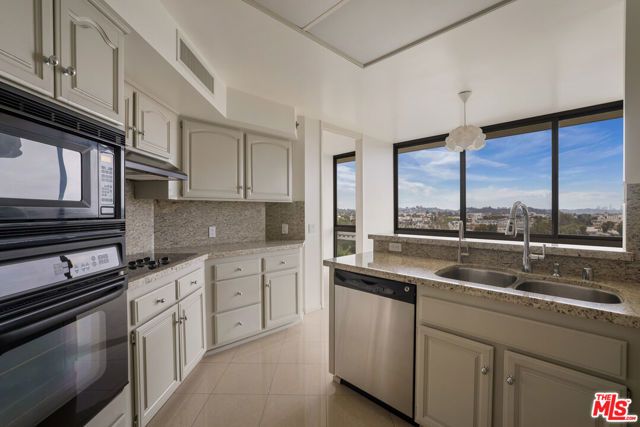 222 Monterey Road 505, Glendale, CA 91206