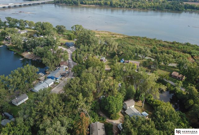 204 Pawnee Circle, Ashland, NE 68003