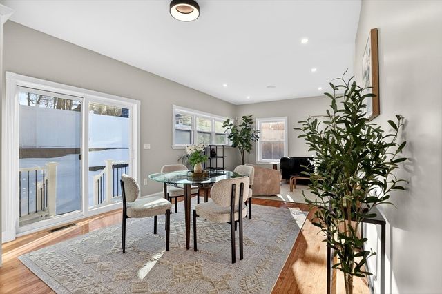 1 Goddard Dr, Nahant, MA 01908