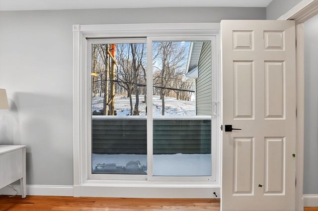 1 Goddard Dr, Nahant, MA 01908