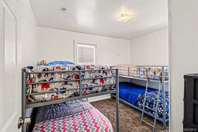 8129 Westminster Avenue, Warren, MI 48089