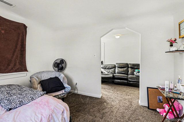 8129 Westminster Avenue, Warren, MI 48089