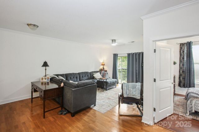 630 Calvert Street 410, Charlotte, NC 28208