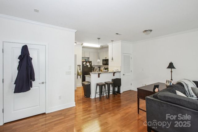 630 Calvert Street 410, Charlotte, NC 28208